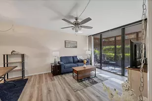 612 Bird Bay Dr S, Venice, FL 34285 - Photo 4