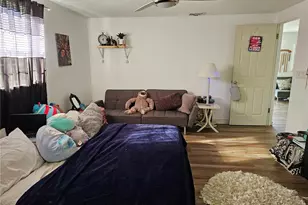 142 Myakka Dr, Venice, FL 34293 - Photo 10