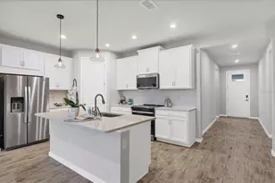 17953 Grand Prosperity Dr, Venice, FL 34293 - Photo 18