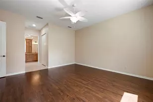 1817 Lancashire Dr, Venice, FL 34293 - Photo 38