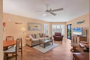 822 Capri Isles Blvd, Venice, FL 34292 - Photo 14