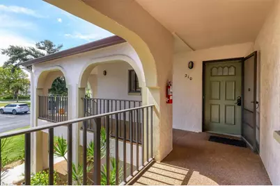 822 Capri Isles Boulevard #210, Venice, FL 34292 - Photo 6