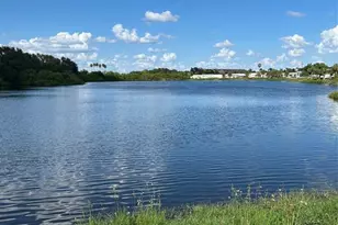 1674 University Pkwy, Sarasota, FL 34243 - Photo 14