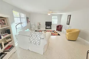 1751 Caribbean Cir, Venice, FL 34293 - Photo 4