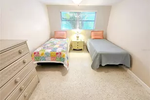 1751 Caribbean Cir, Venice, FL 34293 - Photo 18