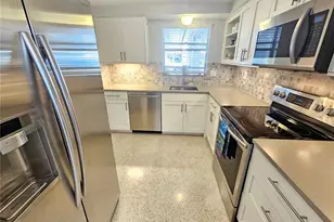 1751 Caribbean Cir, Venice, FL 34293 - Photo 2