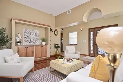 302 Colonia Lane W, Nokomis, FL 34275 - Photo 4