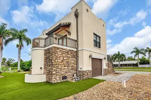 302 Colonia Ln W, Nokomis, FL 34275 - Photo 20
