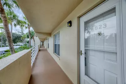 823 Wexford Boulevard #823, Venice, FL 34293 - Photo 6