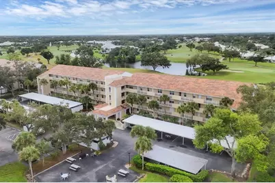 823 Wexford Boulevard #823, Venice, FL 34293 - Photo 4