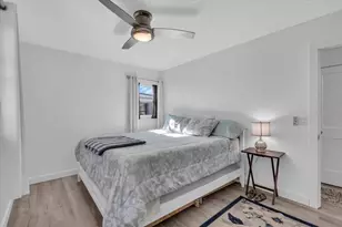 8940 Pickwick Rd, North Port, FL 34287 - Photo 16