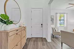 17449 Luminous Ave, Venice, FL 34293 - Photo 4