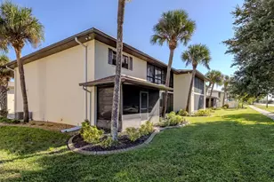 361 Airport Ave E, Venice, FL 34285 - Photo 8