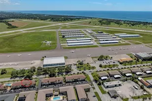 361 Airport Ave E, Venice, FL 34285 - Photo 32