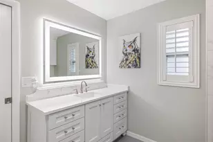 1860 MacKintosh Blvd, Nokomis, FL 34275 - Photo 32