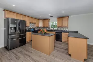 16372 Winburn Dr, Sarasota, FL 34240 - Photo 12