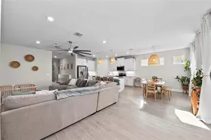 447 Ibiza Loop, Venice, FL 34292 - Photo 14