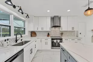 19399 Abhenry Cir, Port Charlotte, FL 33948 - Photo 8