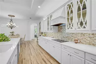 13280 Campanile Ct, Venice, FL 34293 - Photo 16