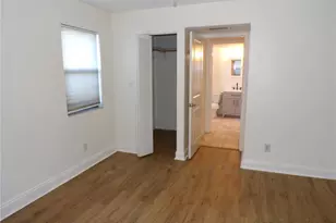 622 Bird Bay Dr S, Venice, FL 34285 - Photo 8