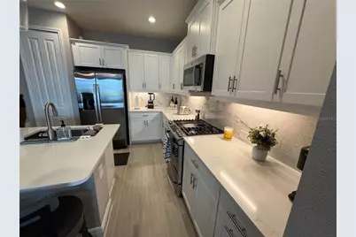 18057 Franklin Park Court, Venice, FL 34293 - Photo 6