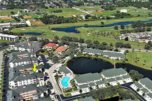 1515 Gondola Park Dr, Venice, FL 34292 - Photo 4