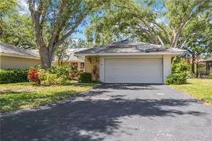 269 Southampton Dr, Venice, FL 34293 - Photo 2