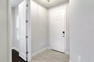 12740 Brookgreen St, Venice, FL 34293 - Photo 8