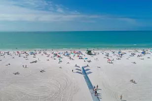 116 Vista Hermosa Cir, Sarasota, FL 34242 - Photo 36