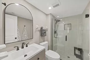 116 Vista Hermosa Cir, Sarasota, FL 34242 - Photo 14