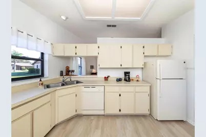 401 Curry Street #66, Nokomis, FL 34275 - Photo 8