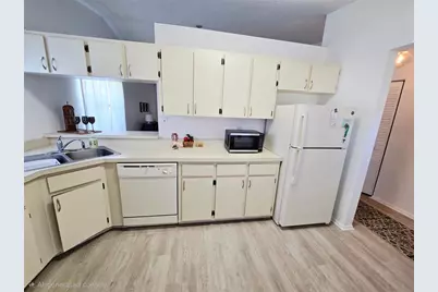 401 Curry Street #66, Nokomis, FL 34275 - Photo 6