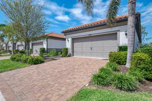 11810 Tapestry Ln, Venice, FL 34293 - Photo 2
