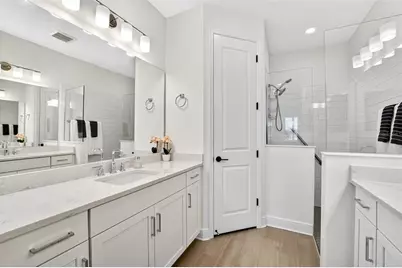 18026 Topiary Park Place, Venice, FL 34293 - Photo 18