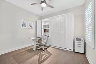 18026 Topiary Pk Pl, Venice, FL 34293 - Photo 20