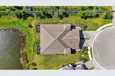 18026 Topiary Park Place, Venice, FL 34293 - Photo 26