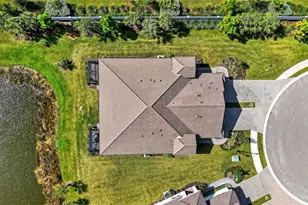 18026 Topiary Pk Pl, Venice, FL 34293 - Photo 26