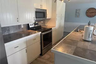 6190 Daffodil Rd, Venice, FL 34293 - Photo 4