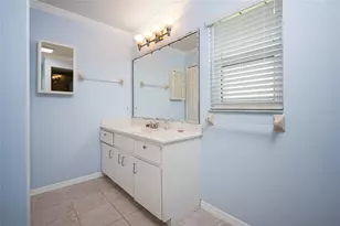 158 Hourglass Dr, Venice, FL 34293 - Photo 44