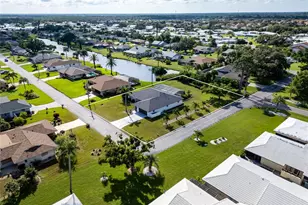 158 Hourglass Dr, Venice, FL 34293 - Photo 66