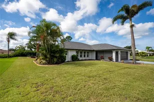 158 Hourglass Dr, Venice, FL 34293 - Photo 2