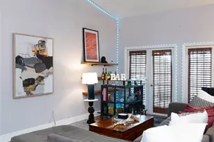 7606 37th St Cir E, Sarasota, FL 34243 - Photo 4