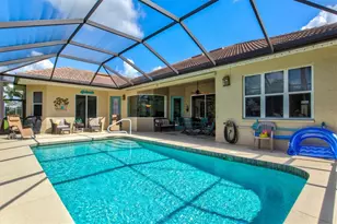 210 Lake Victoria Ct, Englewood, FL 34223 - Photo 50
