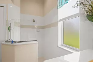 210 Lake Victoria Ct, Englewood, FL 34223 - Photo 40