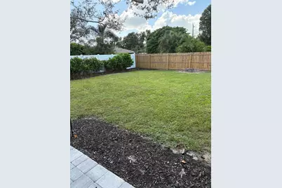 1215 Laurel Avenue, Venice, FL 34285 - Photo 14