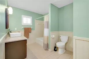 446 Circlewood Dr, Venice, FL 34293 - Photo 36