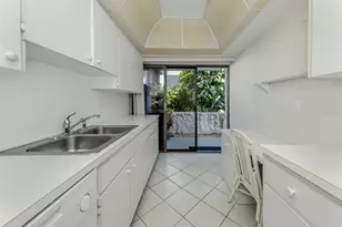 1555 Tarpon Center Dr, Venice, FL 34285 - Photo 20