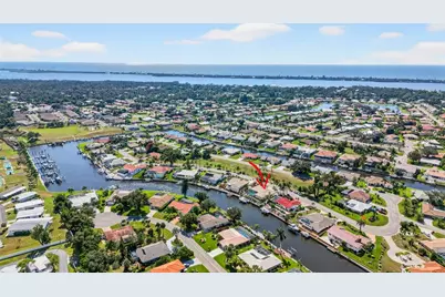 319 Oakwood Circle, Englewood, FL 34223 - Photo 2