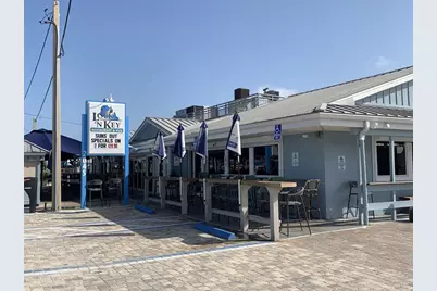 319 Oakwood Circle, Englewood, FL 34223 - Photo 52