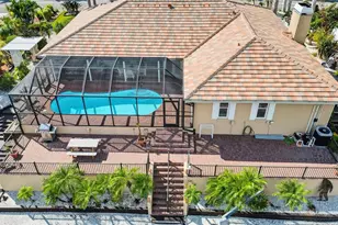 319 Oakwood Cir, Englewood, FL 34223 - Photo 38